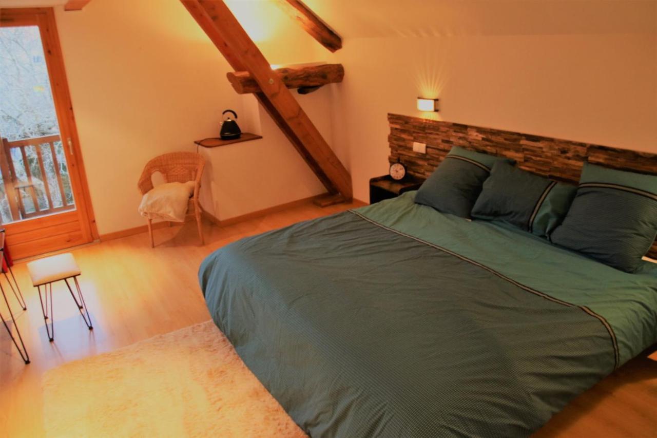 Chambres D'Hotes Les Peschiers Chateauroux-les-Alpes エクステリア 写真